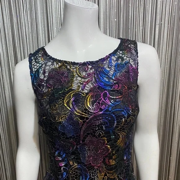 Multicolor Lace Dress - Picture 3 of 12